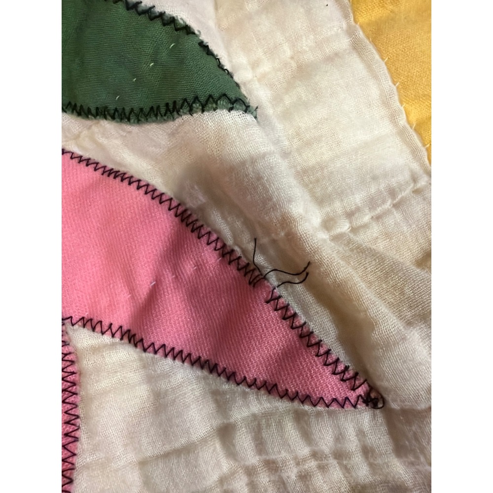 Vintage Handmade Tulip Floral Applique Quilt Yellow Backing Farmhouse Cotton - Picture 3 of 4